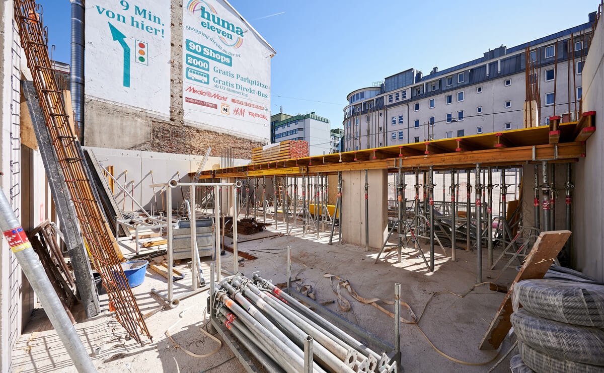 ein schwerer Lastenträger wird eingezogen