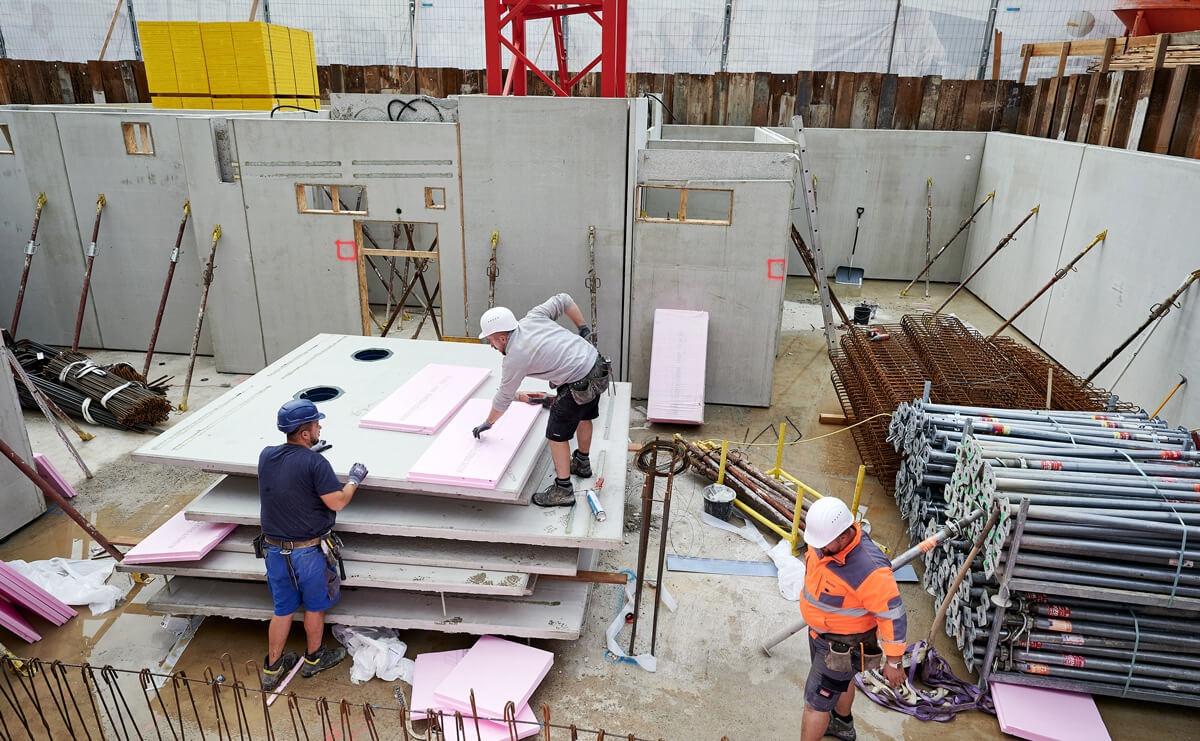 Wände im Keller werden gedämmt